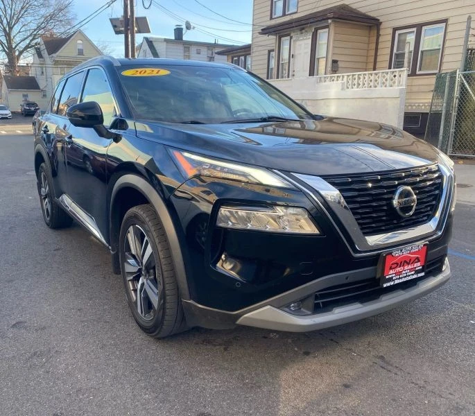2021 Nissan Rogue - Image 3 of 12