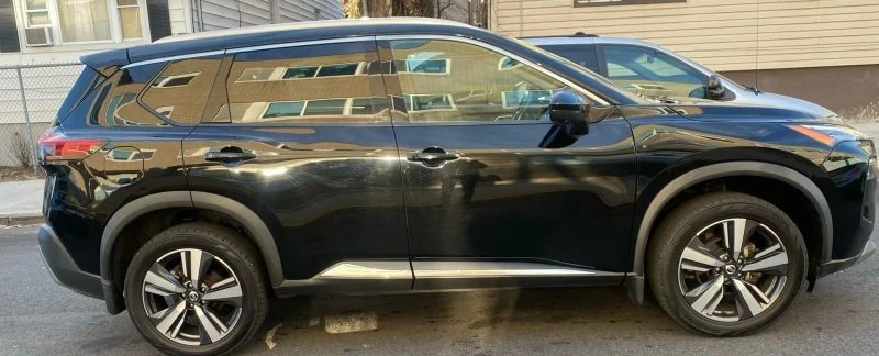 2021 Nissan Rogue - Image 9 of 12