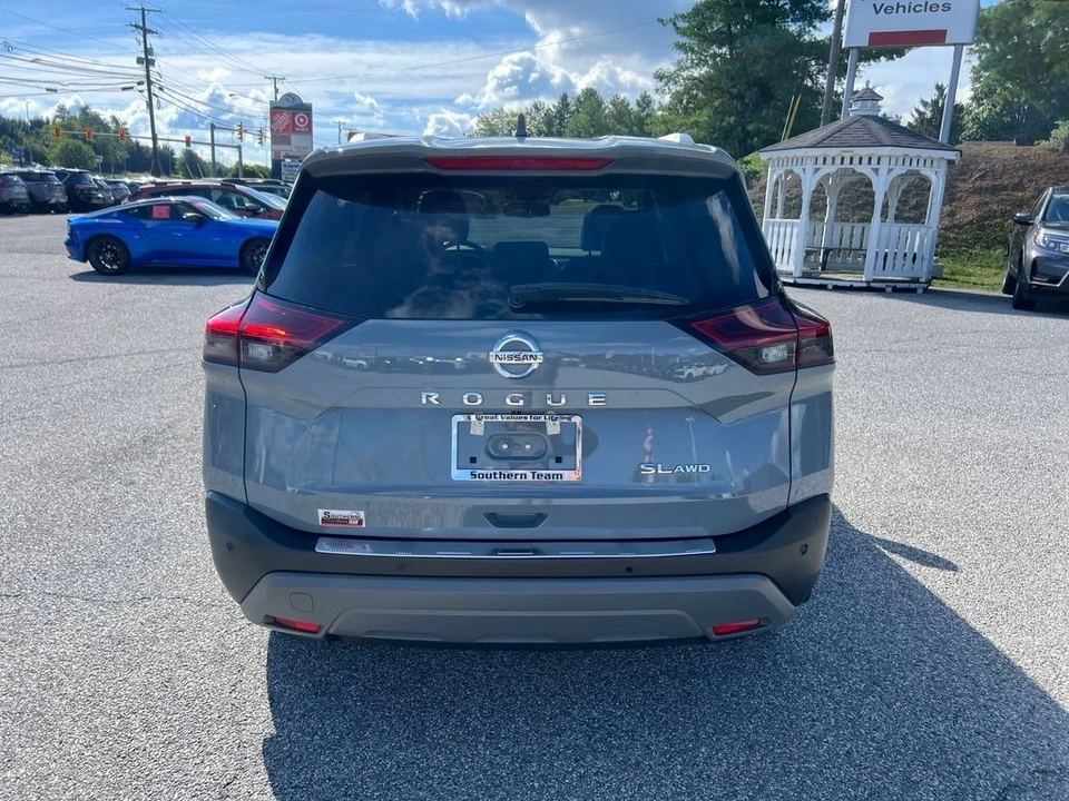 2021 Nissan Rogue - Image 4 of 12
