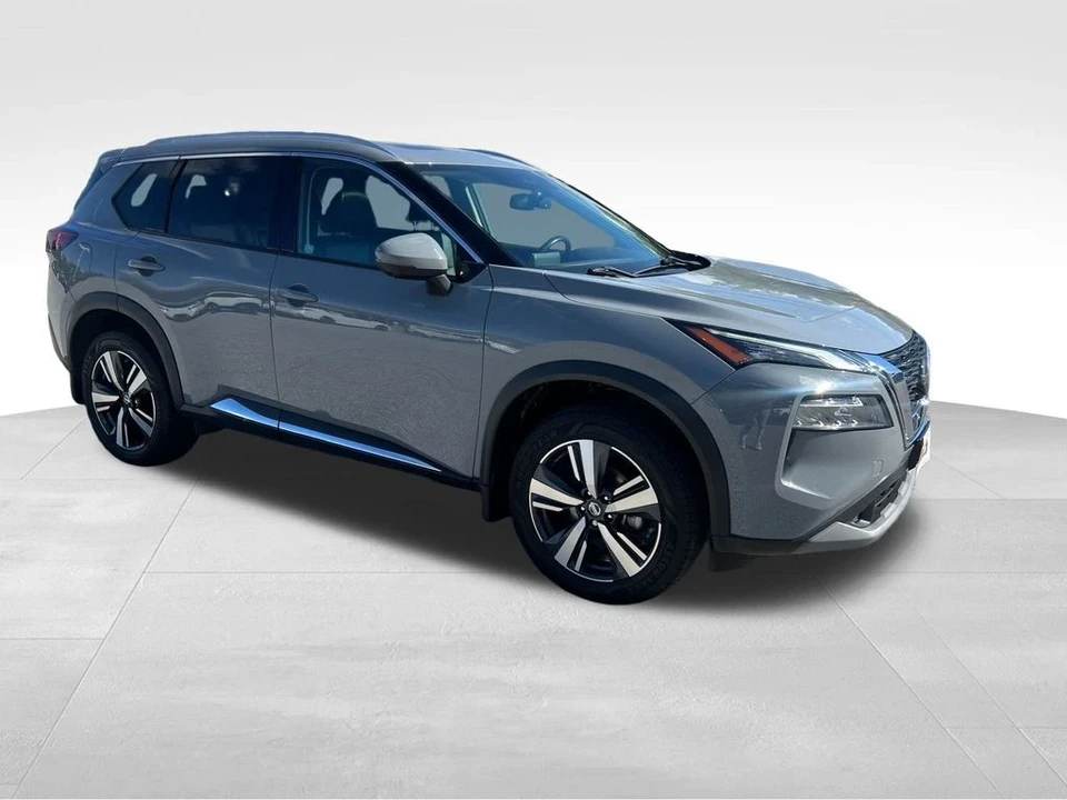 2021 Nissan Rogue - Image 8 of 12