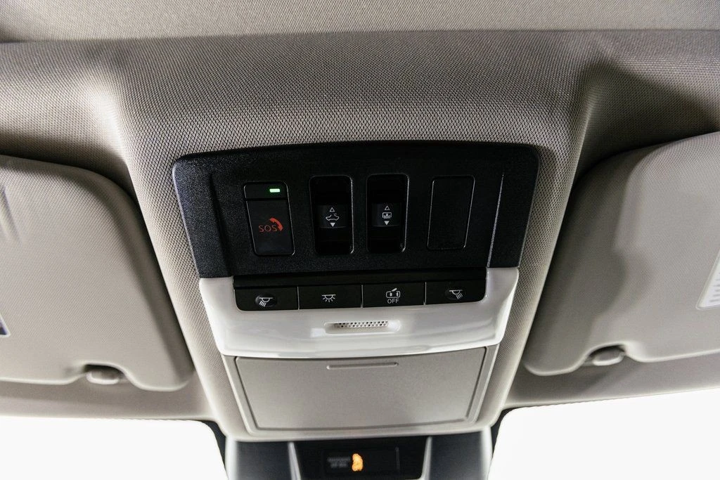 2021 Nissan Rogue - Image 16 of 21