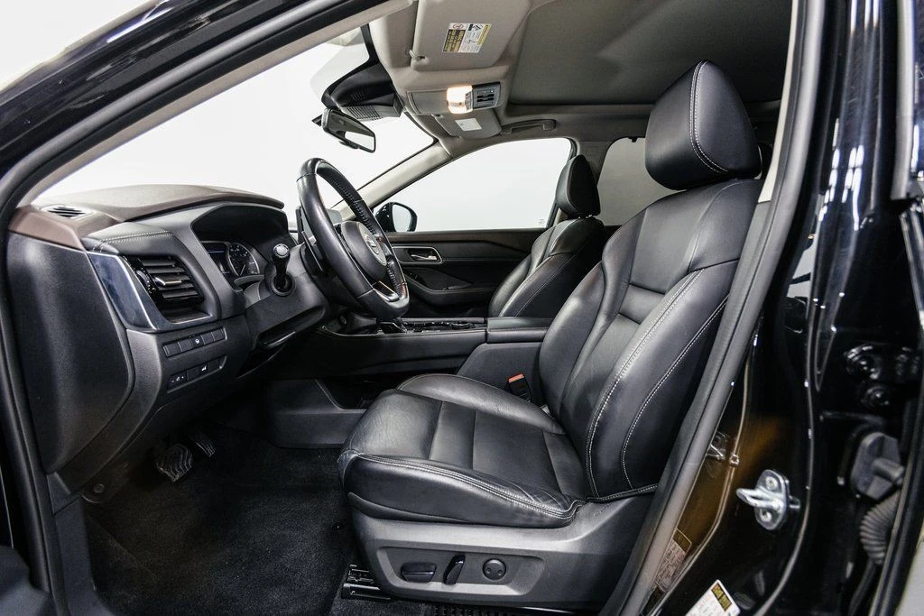 2021 Nissan Rogue - Image 7 of 21