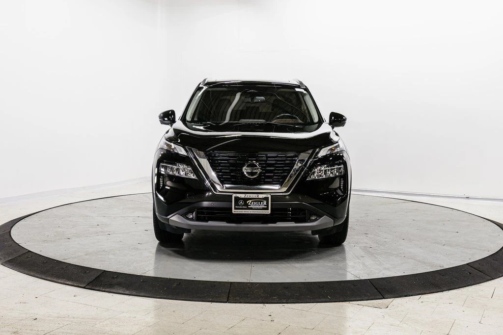 2021 Nissan Rogue - Image 2 of 21