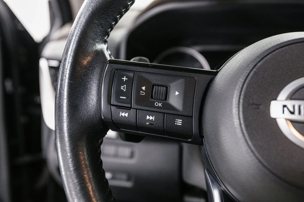 2021 Nissan Rogue - Image 10 of 12