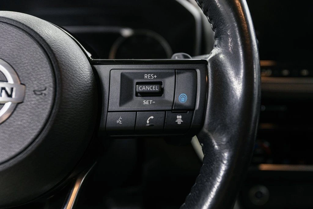 2021 Nissan Rogue - Image 12 of 21