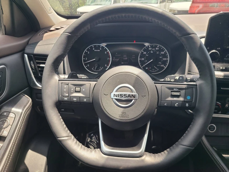 2021 Nissan Rogue - Image 20 of 21
