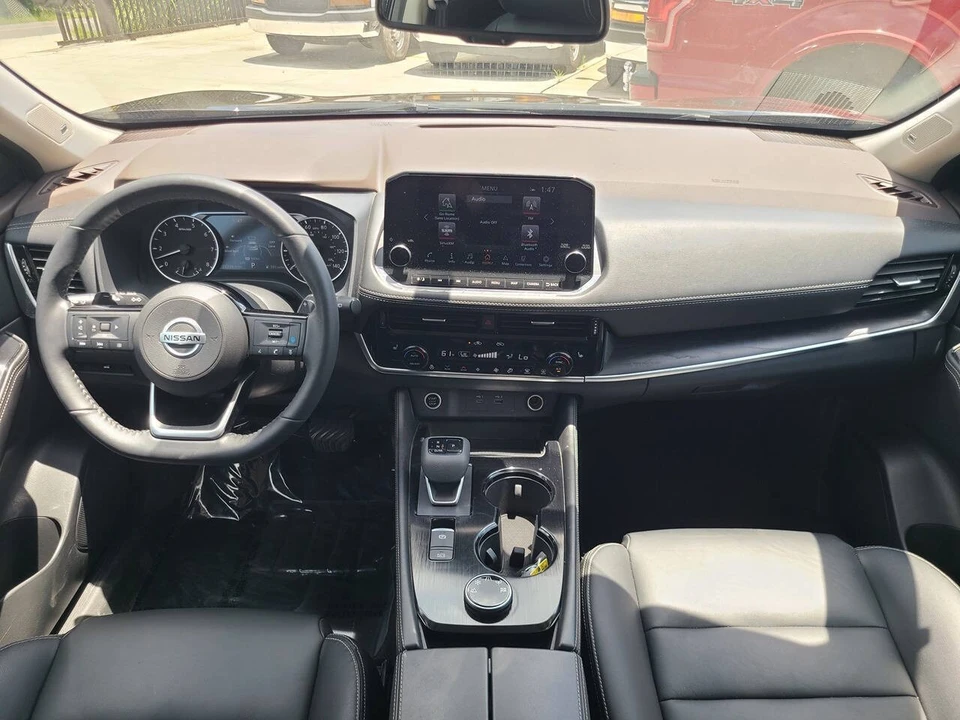 2021 Nissan Rogue - Image 19 of 21