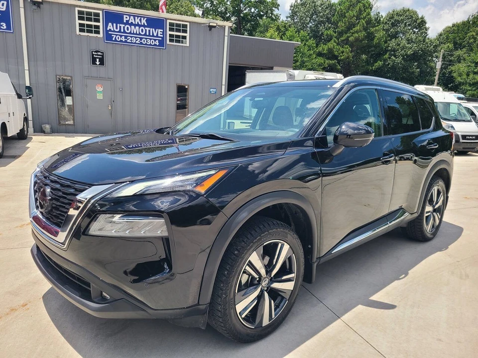 2021 Nissan Rogue - Image 2 of 21