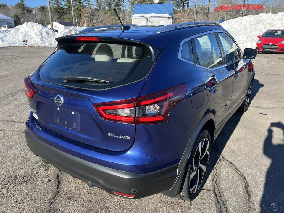 2021 Nissan Rogue - Image 9 of 12