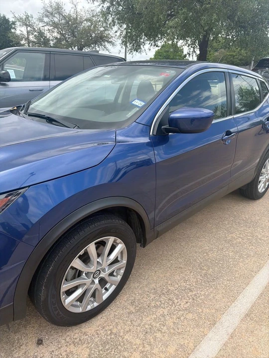 2021 Nissan Rogue - Image 12 of 15