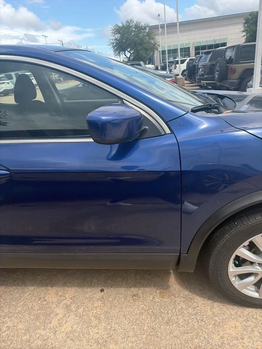 2021 Nissan Rogue - Image 6 of 15