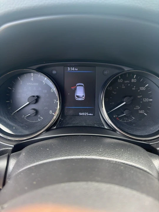 2021 Nissan Rogue - Image 15 of 15