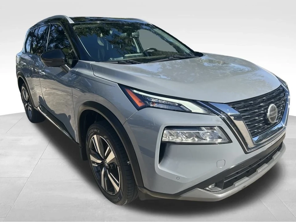 2021 Nissan Rogue - Image 2 of 12