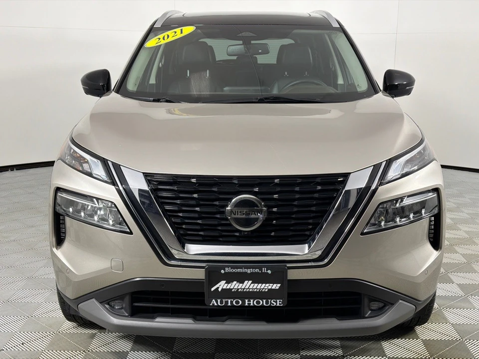 2021 Nissan Rogue - Image 10 of 12