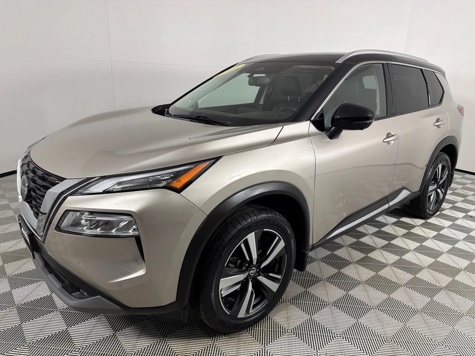 2021 Nissan Rogue - Image 8 of 12