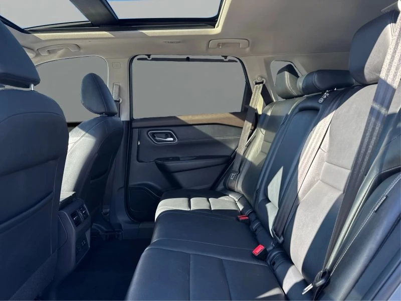 2021 Nissan Rogue - Image 10 of 12