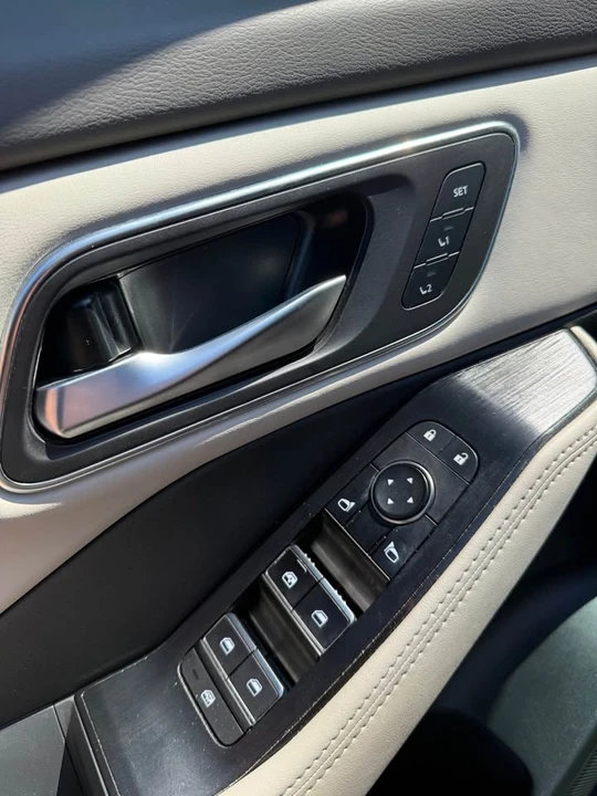 2021 Nissan Rogue - Image 3 of 11