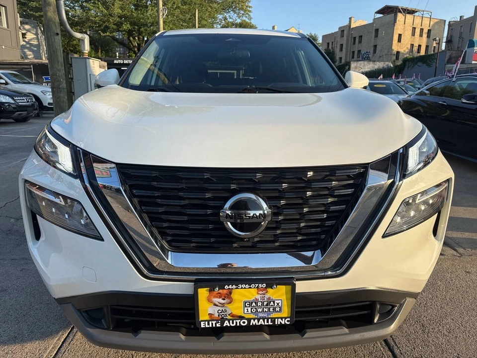 2021 Nissan Rogue - Image 3 of 21