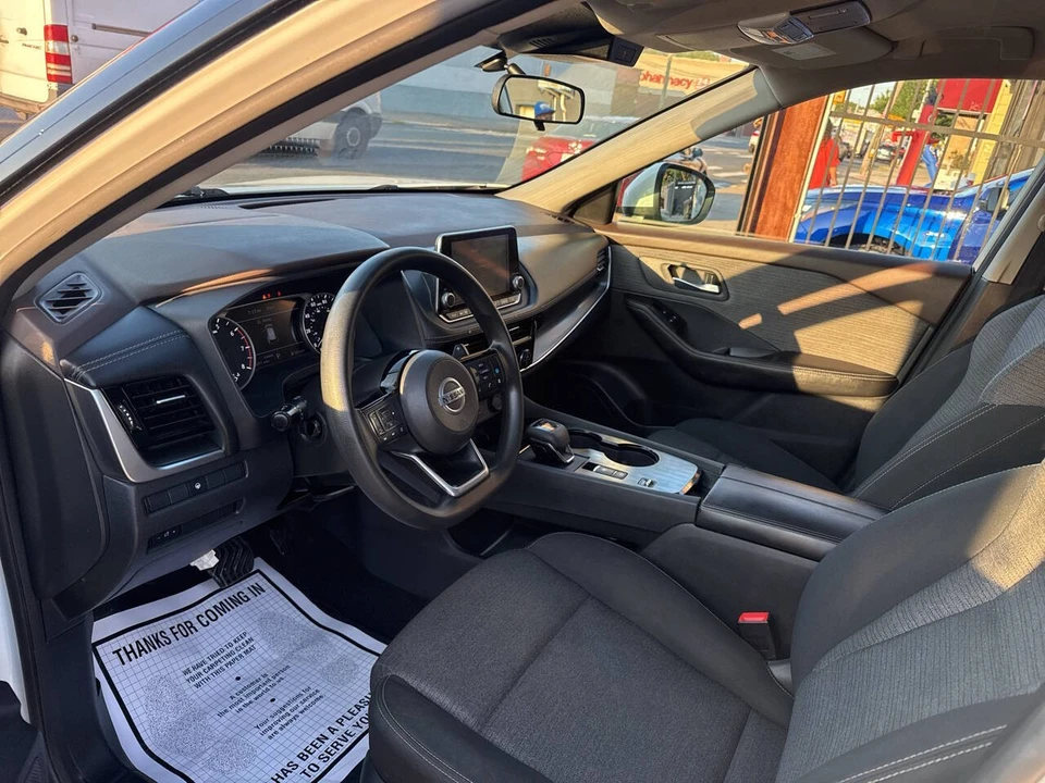 2021 Nissan Rogue - Image 14 of 21