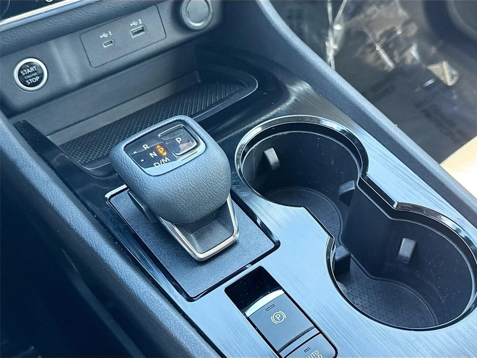 2021 Nissan Rogue - Image 16 of 21