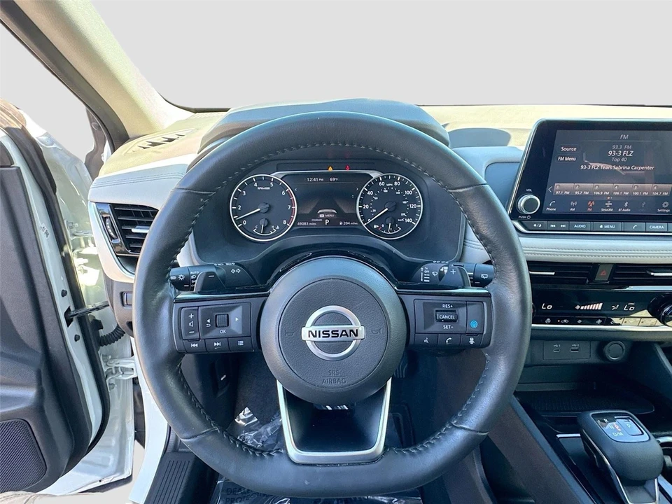 2021 Nissan Rogue - Image 11 of 21