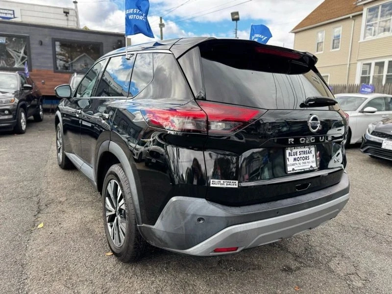 2021 Nissan Rogue - Image 8 of 12