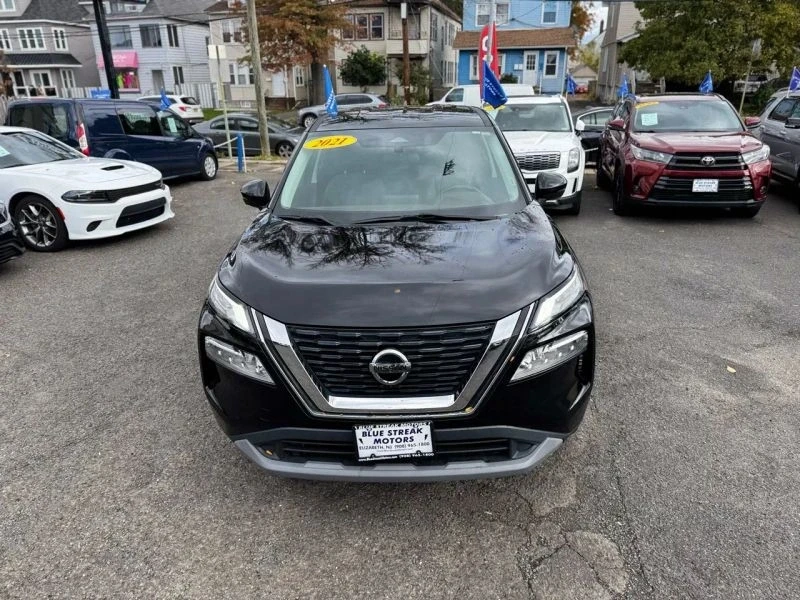 2021 Nissan Rogue - Image 4 of 12