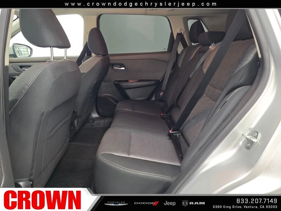2021 Nissan Rogue - Image 19 of 21