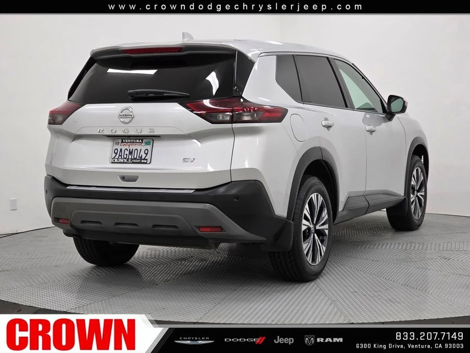 2021 Nissan Rogue - Image 7 of 21
