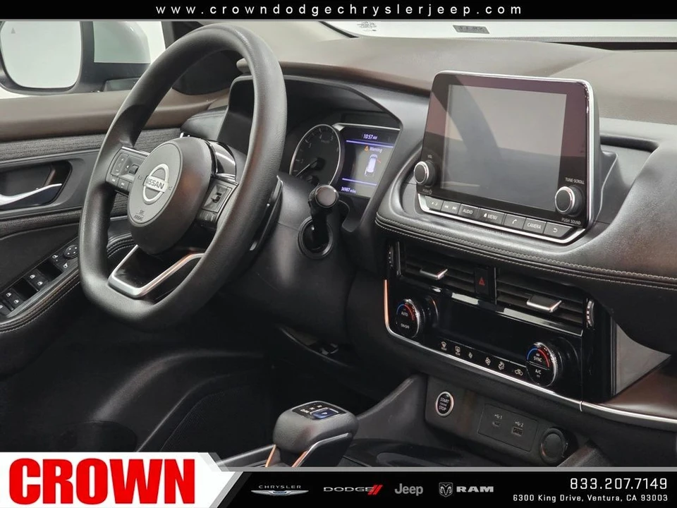 2021 Nissan Rogue - Image 12 of 21