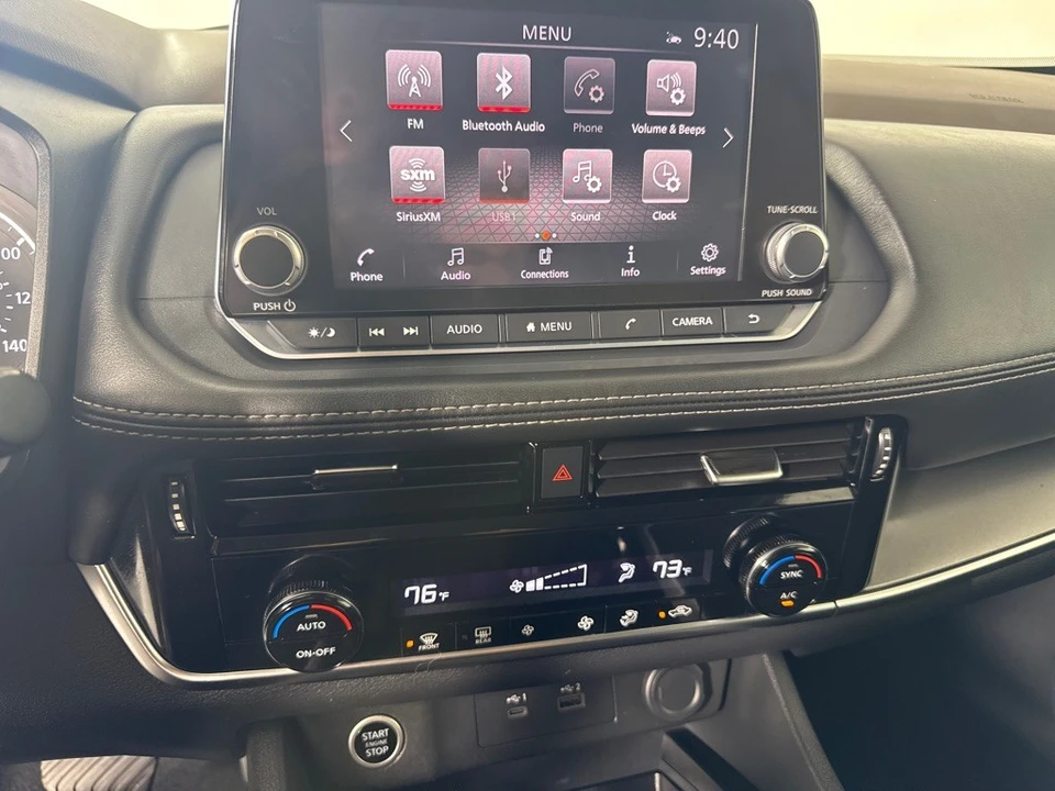 2021 Nissan Rogue - Image 17 of 21