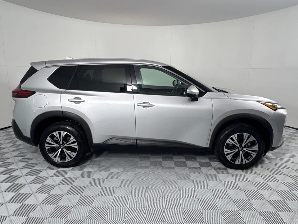 2021 Nissan Rogue - Image 4 of 12