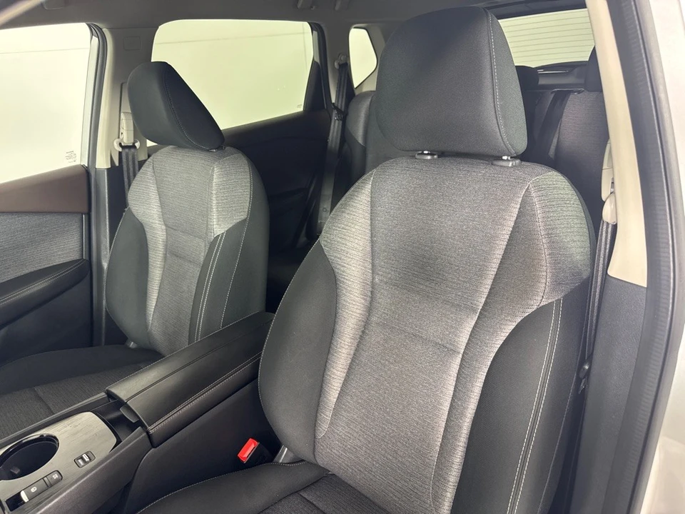 2021 Nissan Rogue - Image 15 of 21