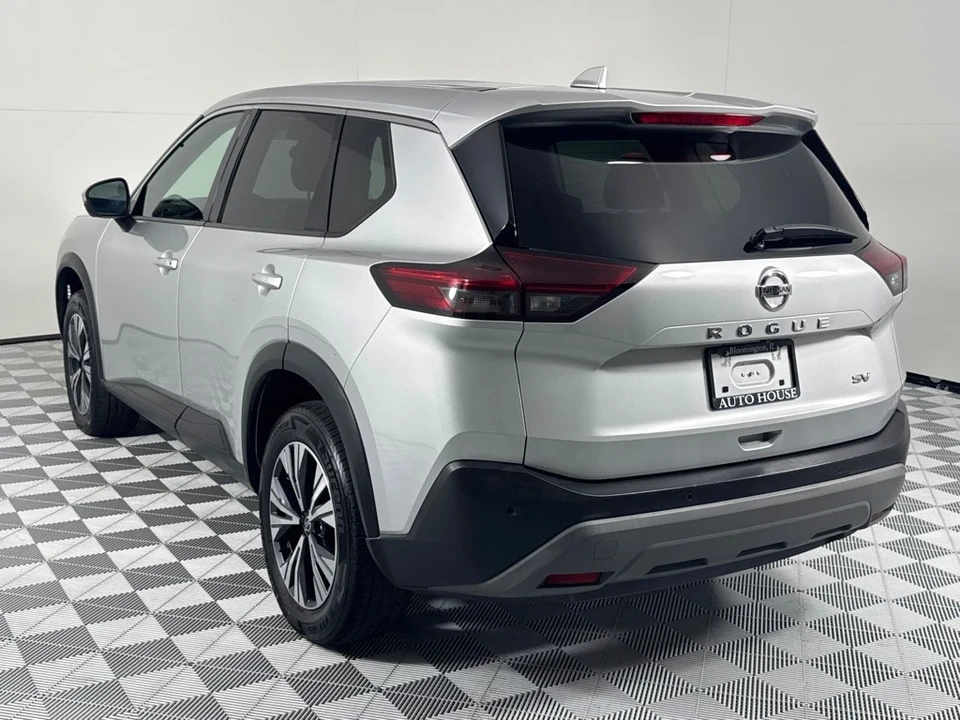 2021 Nissan Rogue - Image 7 of 21