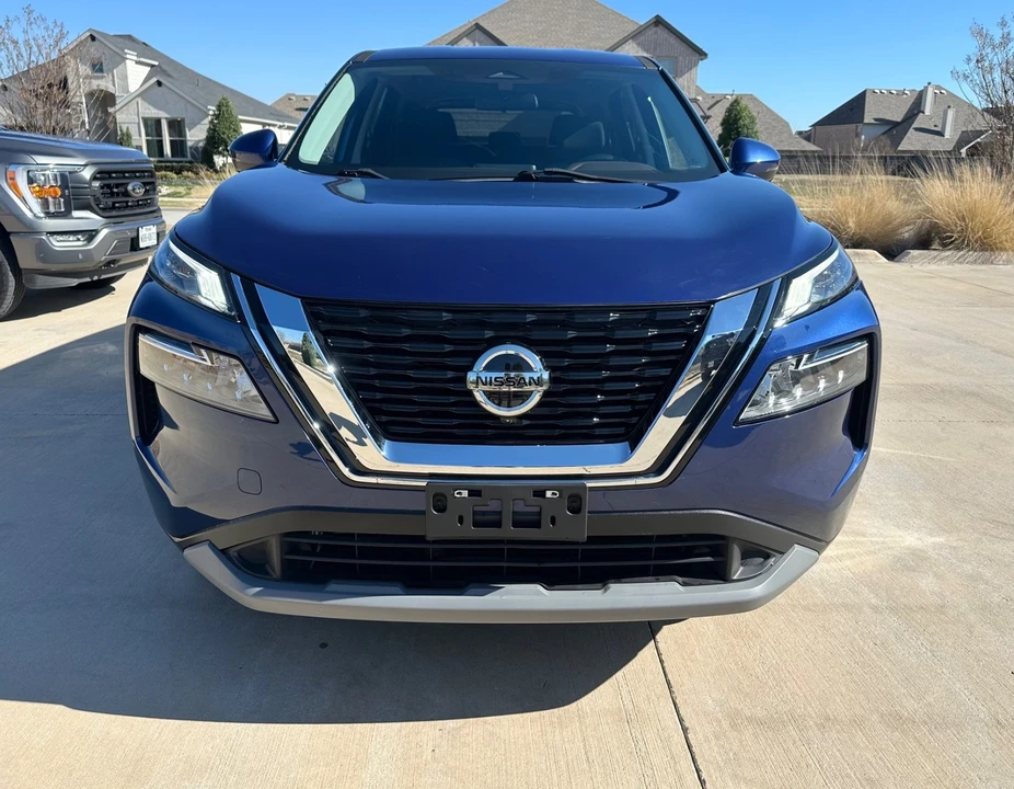2021 Nissan Rogue - Image 2 of 20