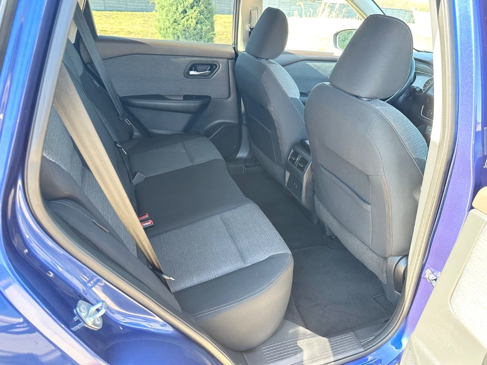 2021 Nissan Rogue - Image 13 of 20