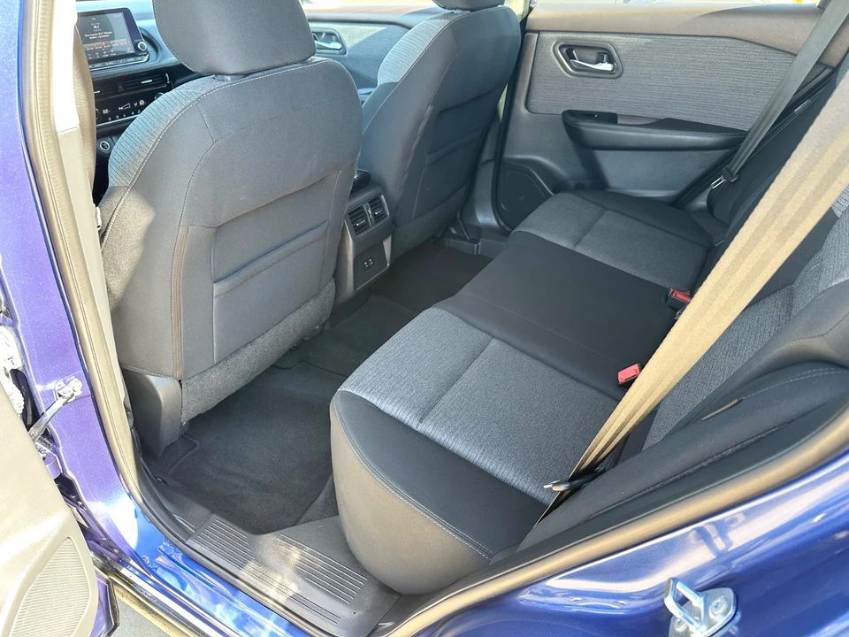 2021 Nissan Rogue - Image 12 of 20