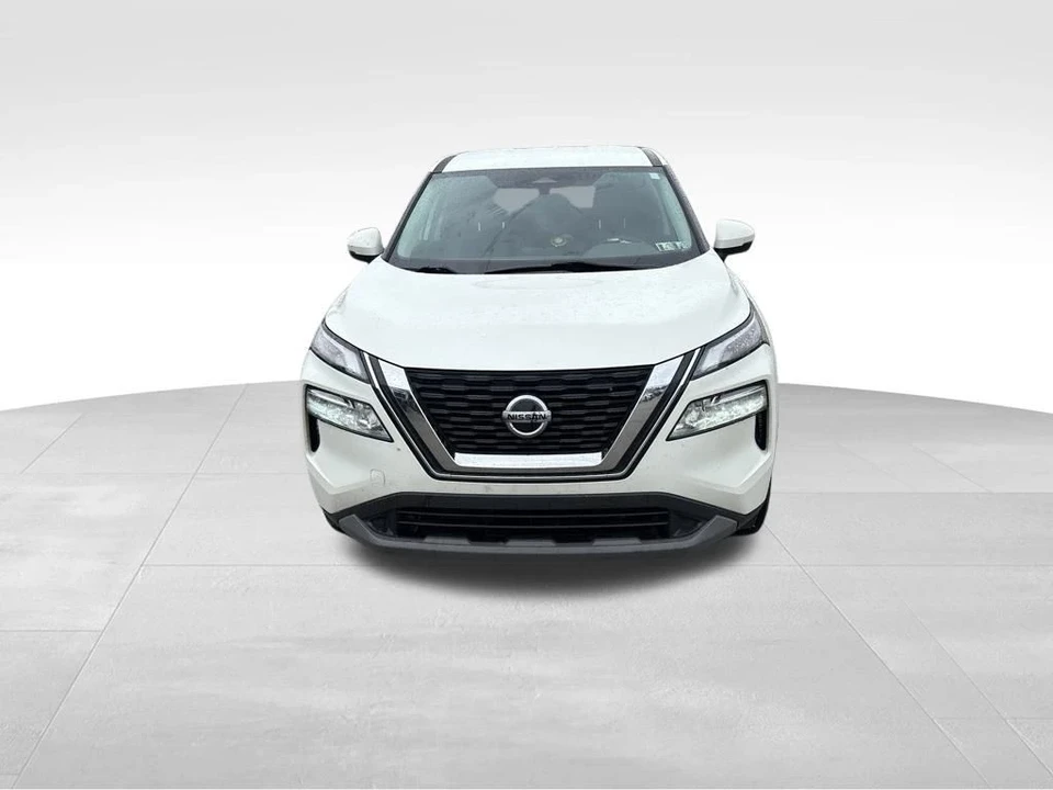 2021 Nissan Rogue - Image 10 of 21