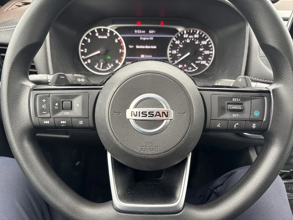 2021 Nissan Rogue - Image 15 of 21