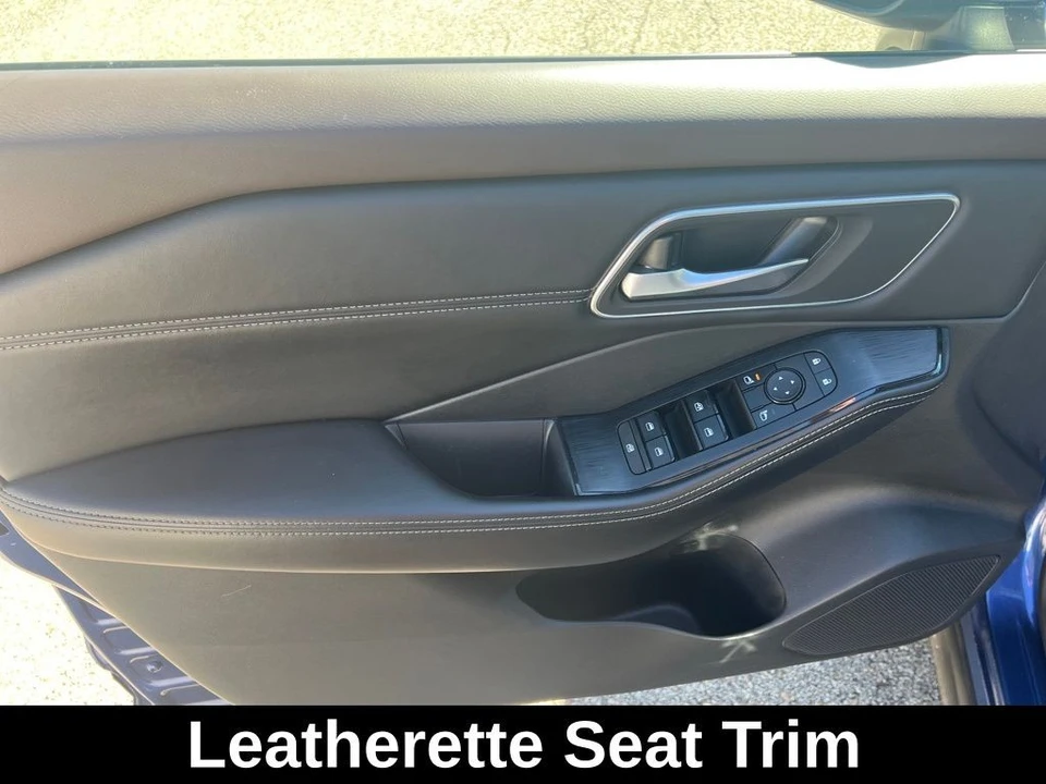 2021 Nissan Rogue - Image 11 of 12