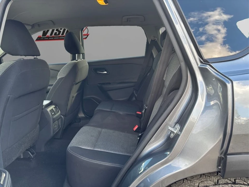 2021 Nissan Rogue - Image 10 of 12