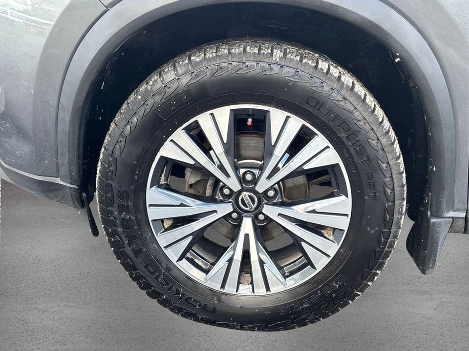 2021 Nissan Rogue - Image 12 of 12