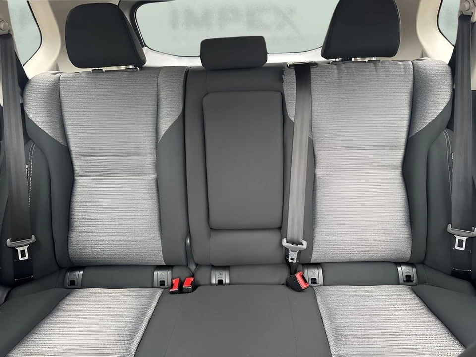 2021 Nissan Rogue - Image 11 of 21