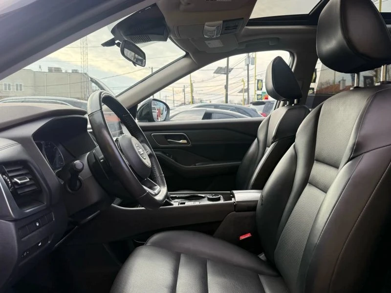 2021 Nissan Rogue - Image 8 of 12