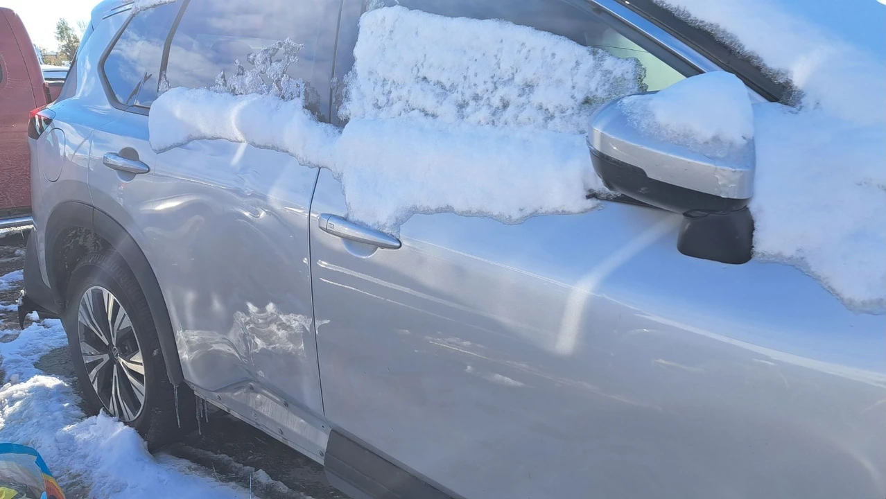 2021 Nissan Rogue - Image 11 of 11