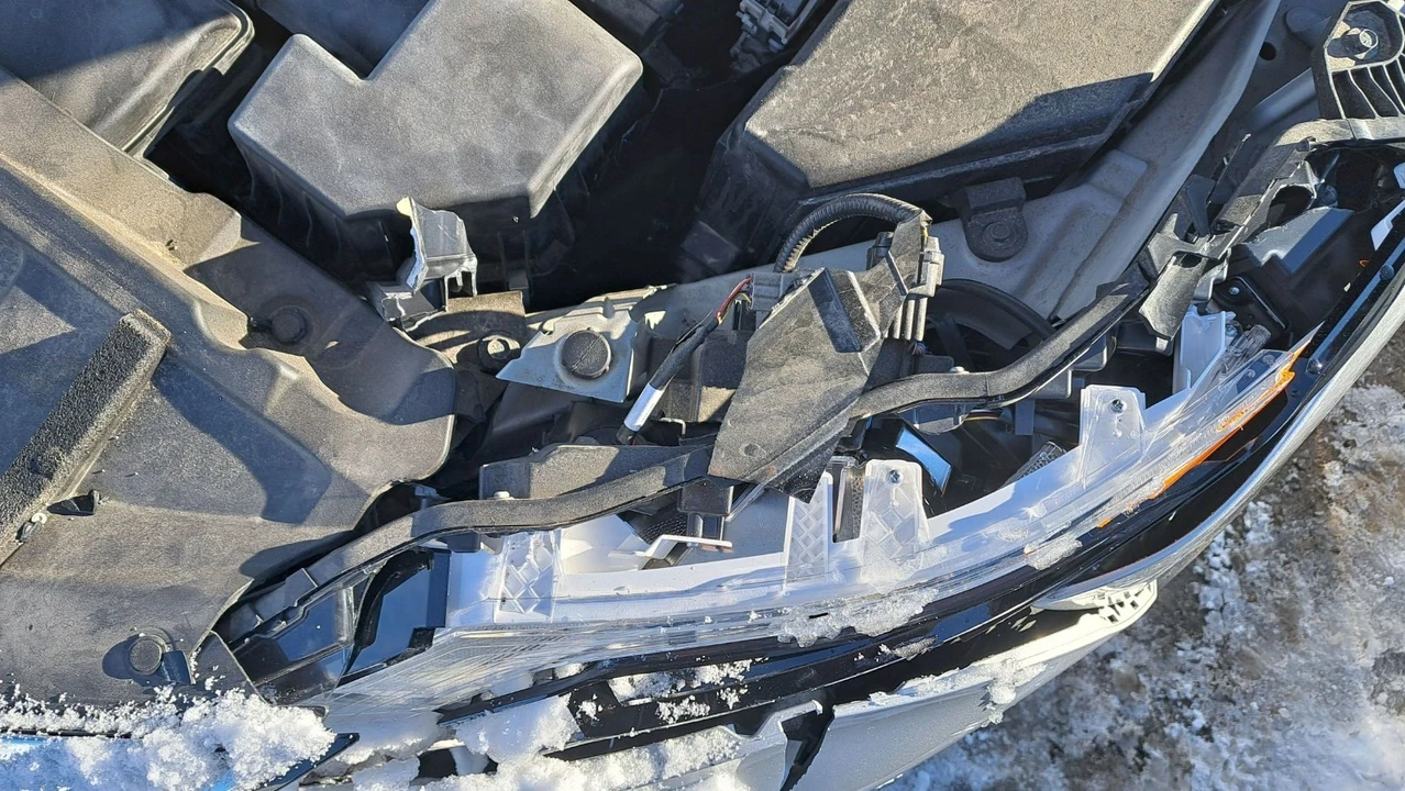 2021 Nissan Rogue - Image 9 of 11