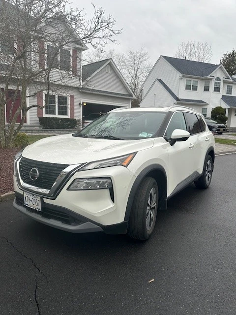 2021 Nissan Rogue - Image 3 of 12