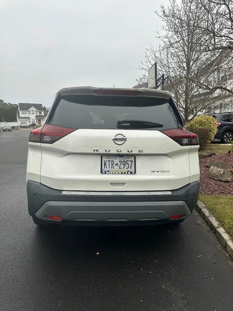 2021 Nissan Rogue - Image 4 of 12
