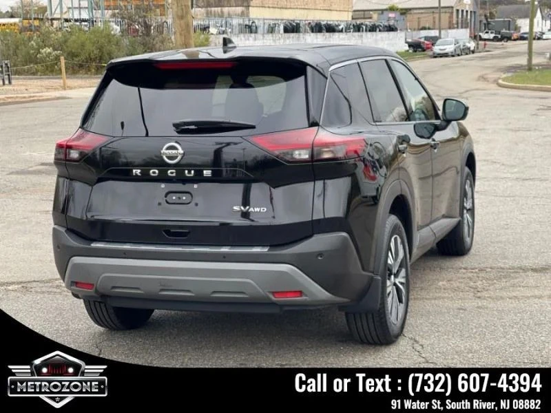 2021 Nissan Rogue - Image 8 of 12