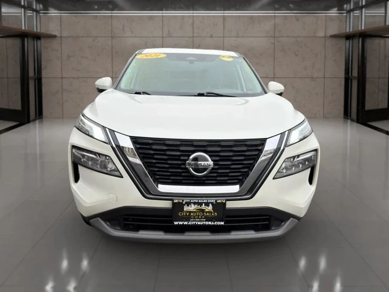 2021 Nissan Rogue - Image 2 of 12